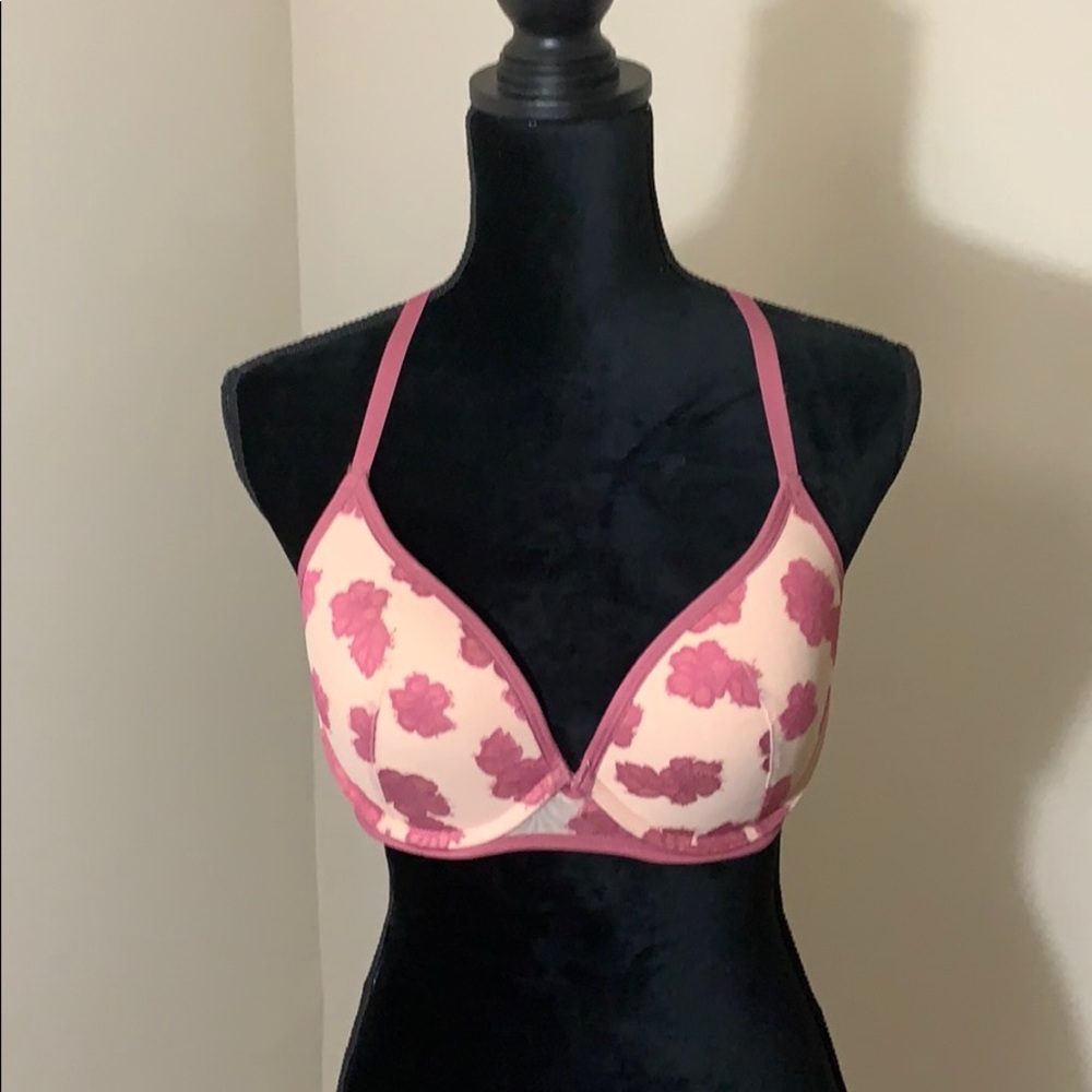 PINK Lightly Lined Racer Back Bra